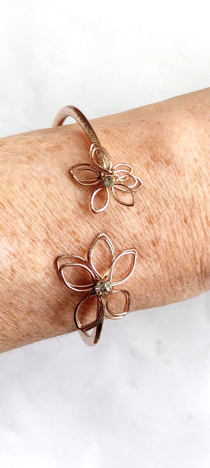 Flower Hinged Bangle Bracelet Modernist Minimalist Open Work Rose Gold Tone 6-8