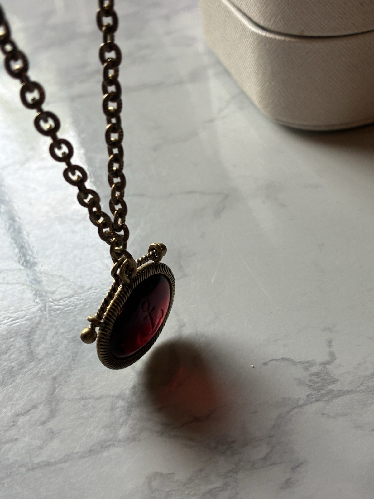 Cabi Gold-Tone Cable Chain Necklace Oval Black Pendant Adjustable Lobster Signed
