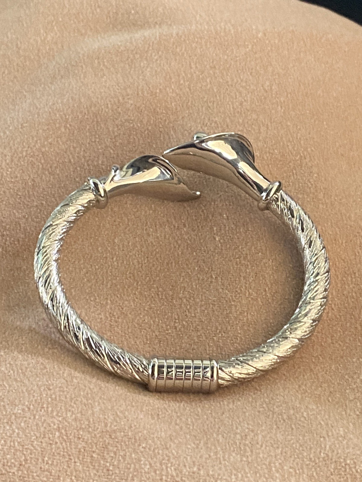 T&T Stainless Steel Twist Bypass Calla Lily Flower Bangle Bracelet