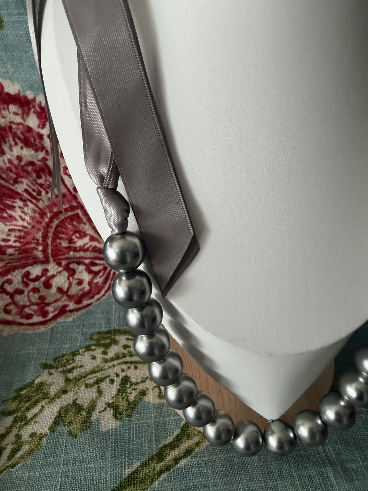 Chunky Pearl Ribbon Tie Necklace