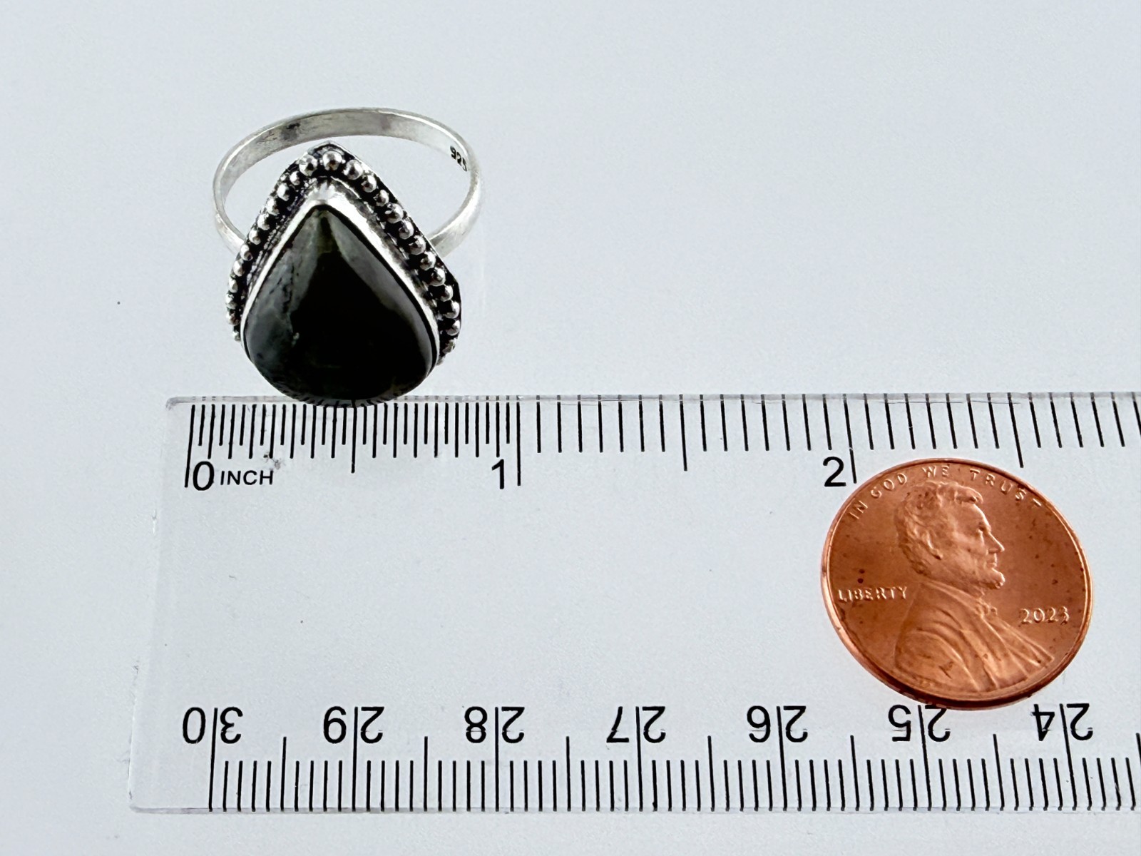 Silver Plated Metal Labradorite Pointed Cabochon Ring Size 10 6.5 Grams Weight