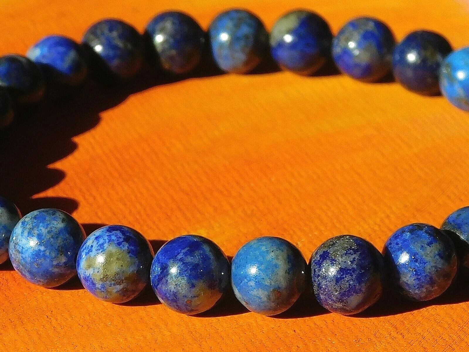 Mens / Ladies Handmade 8mm Gemstone Beaded Bracelet – Natural Lapis Lazuli.