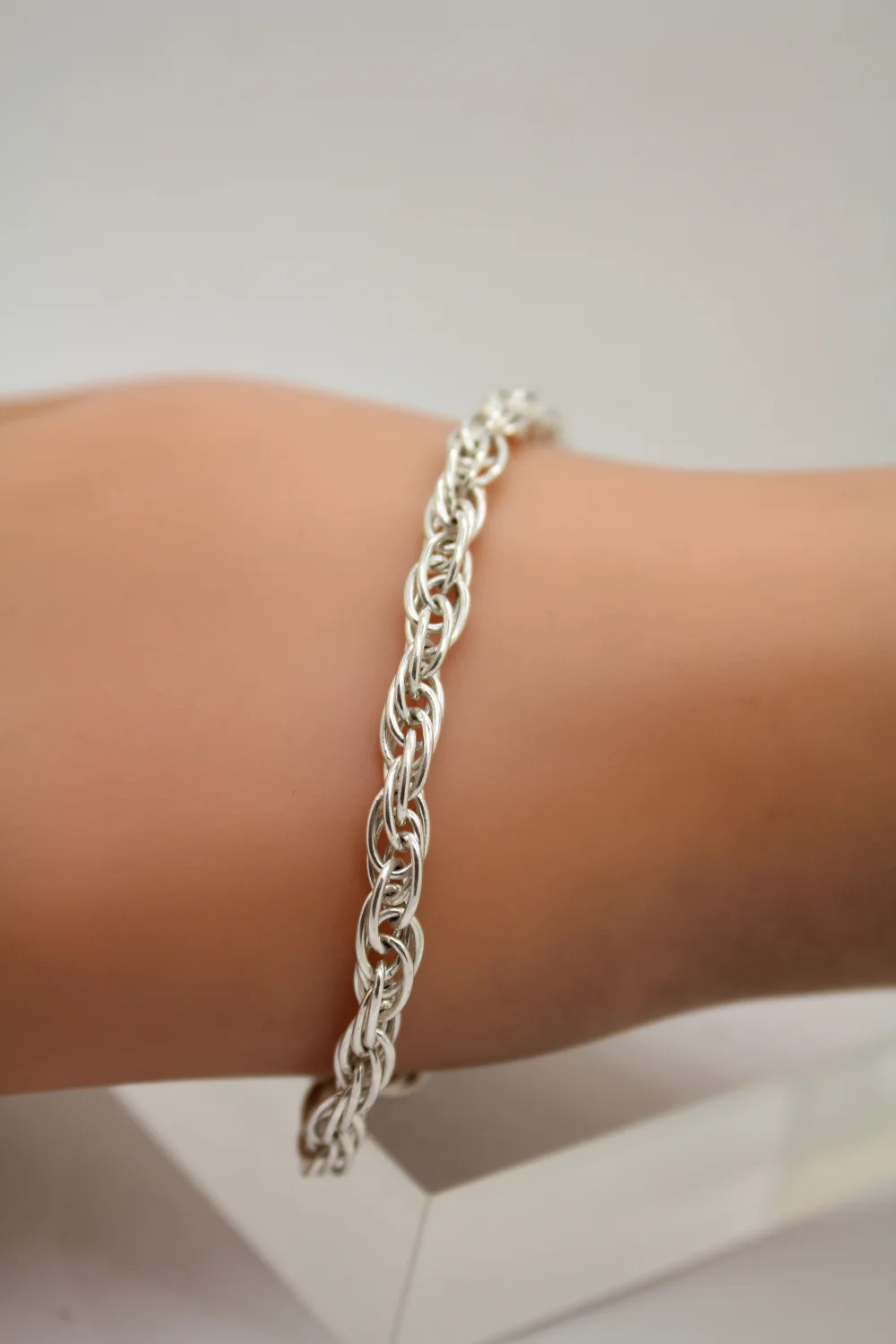 Signed SA .925 S.S. THICK ROPE LINK DESIGN bracelet 8″