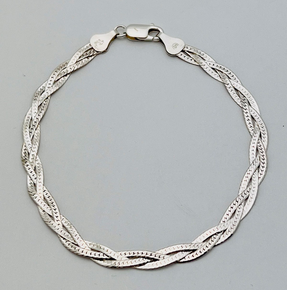 925 Sterling Silver 4.7 Gram Braided Herringbone Bracelet 8”