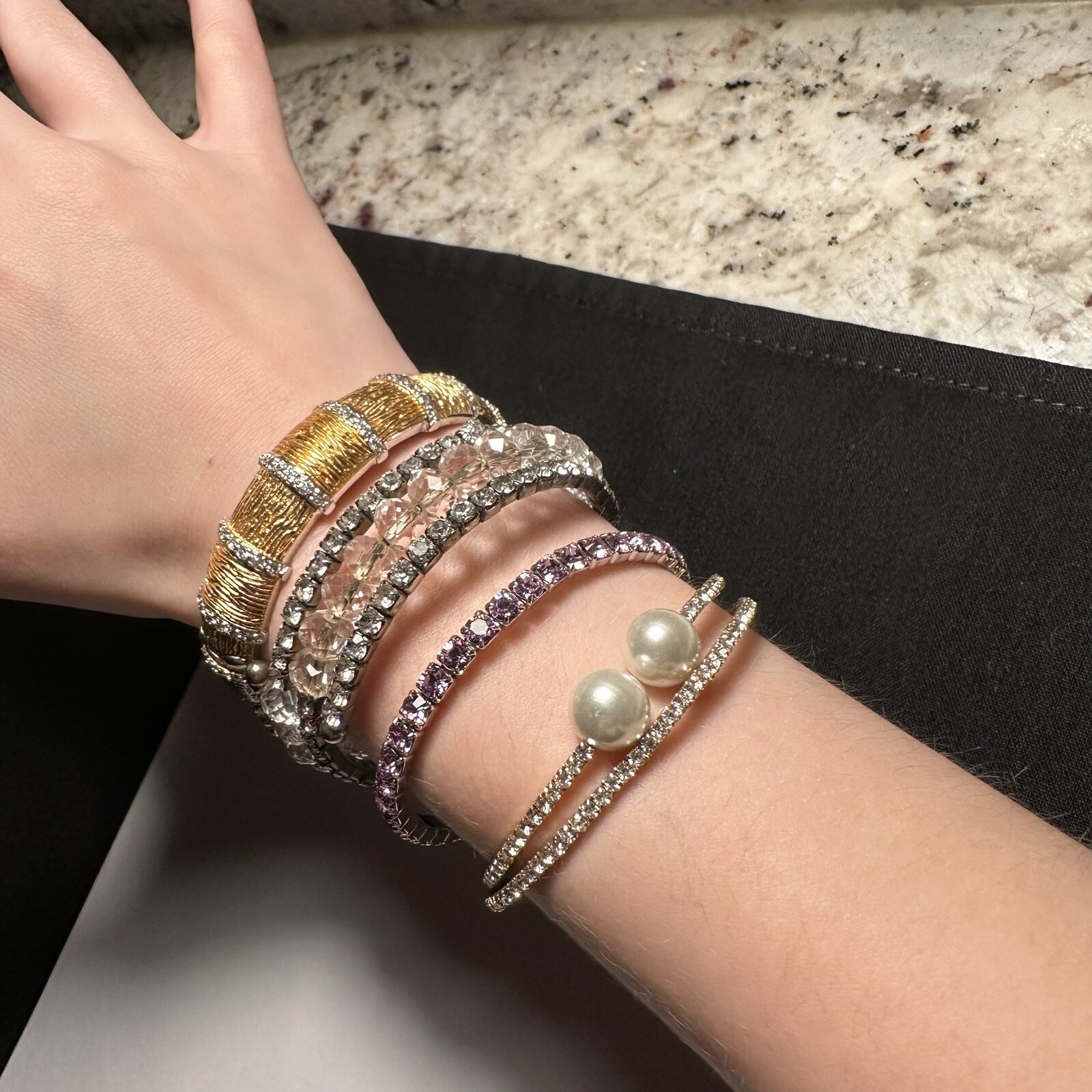 Lot Of 7 Women’s Rhinestone Bracelet 5 Are 6 3/4 Inch & 2 Are 6 1/2 In