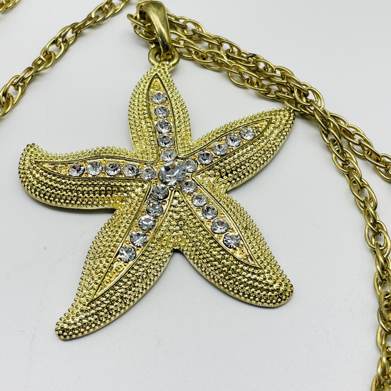 Signed TOP IT OFF Starfish Pendant Necklace Gold Tone Nautical Beach Jewelry