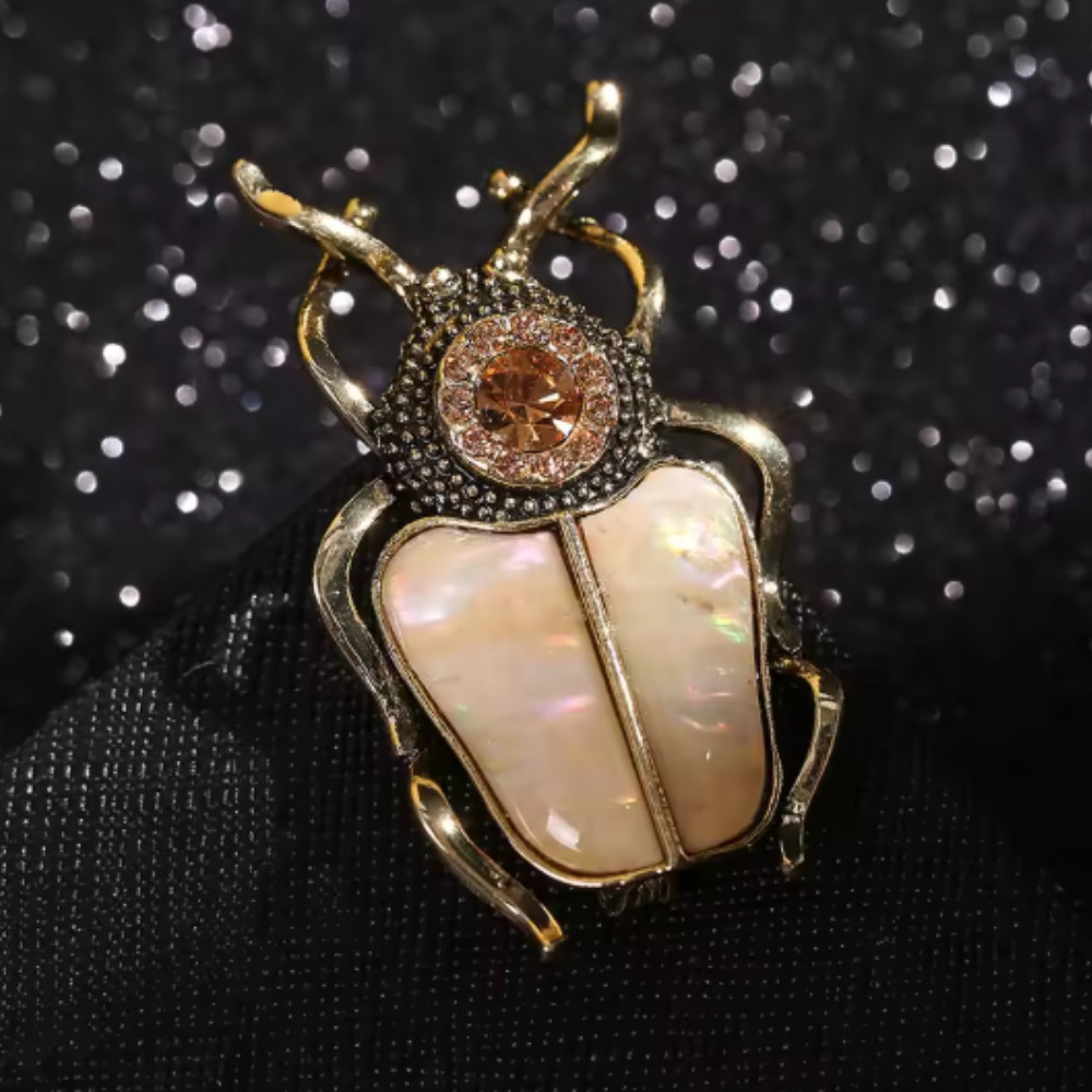 Halloween Rhinestone Crystal Beetle Brooch Pin Gold Tone Insect Jewelry Bug Gift