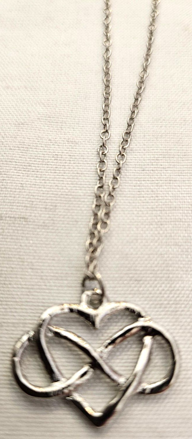 Infinity Heart Necklace Silver Colored Chain Great Gift Idea Brand So Lovely NEW
