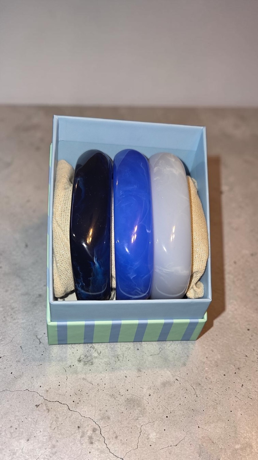Piper K Bangle Set of 3 Resin Bracelets – 2.5” NWT Box