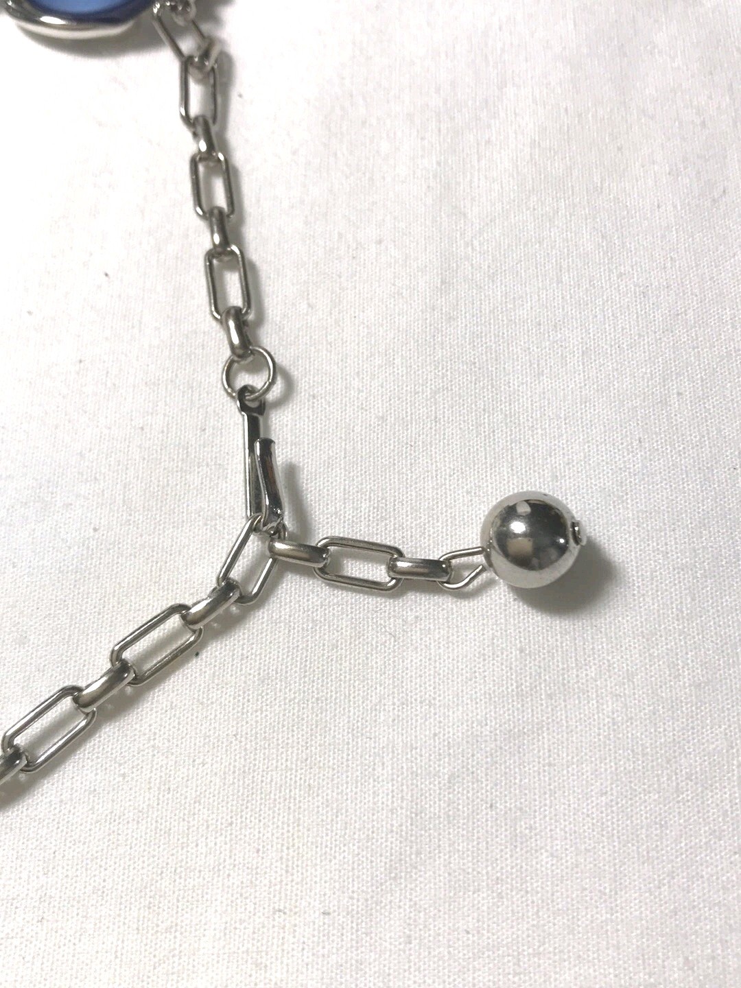 Shimmering Blue Stone necklace/ silver tone_ Very Good Used Condition