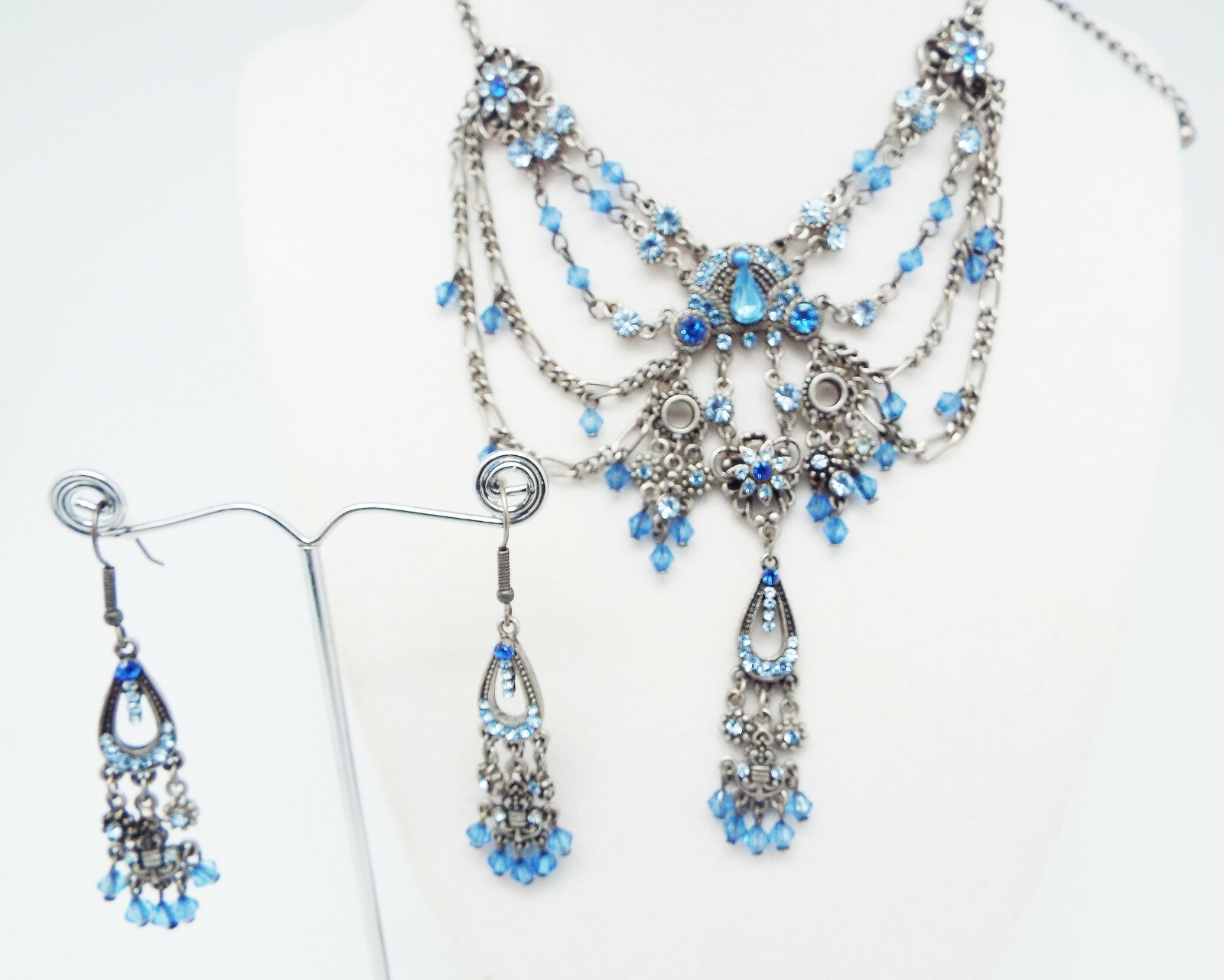DESIGNER INSPIRED 16 in BLUE MULTI CRYSTAL SILVER VICTORIAN JEWELERY SET NEW