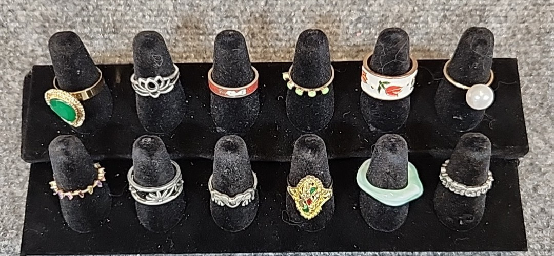 Jewelry 12 Asian Theme Rings Adjusts Sized Gold Silver Tones See Description#257