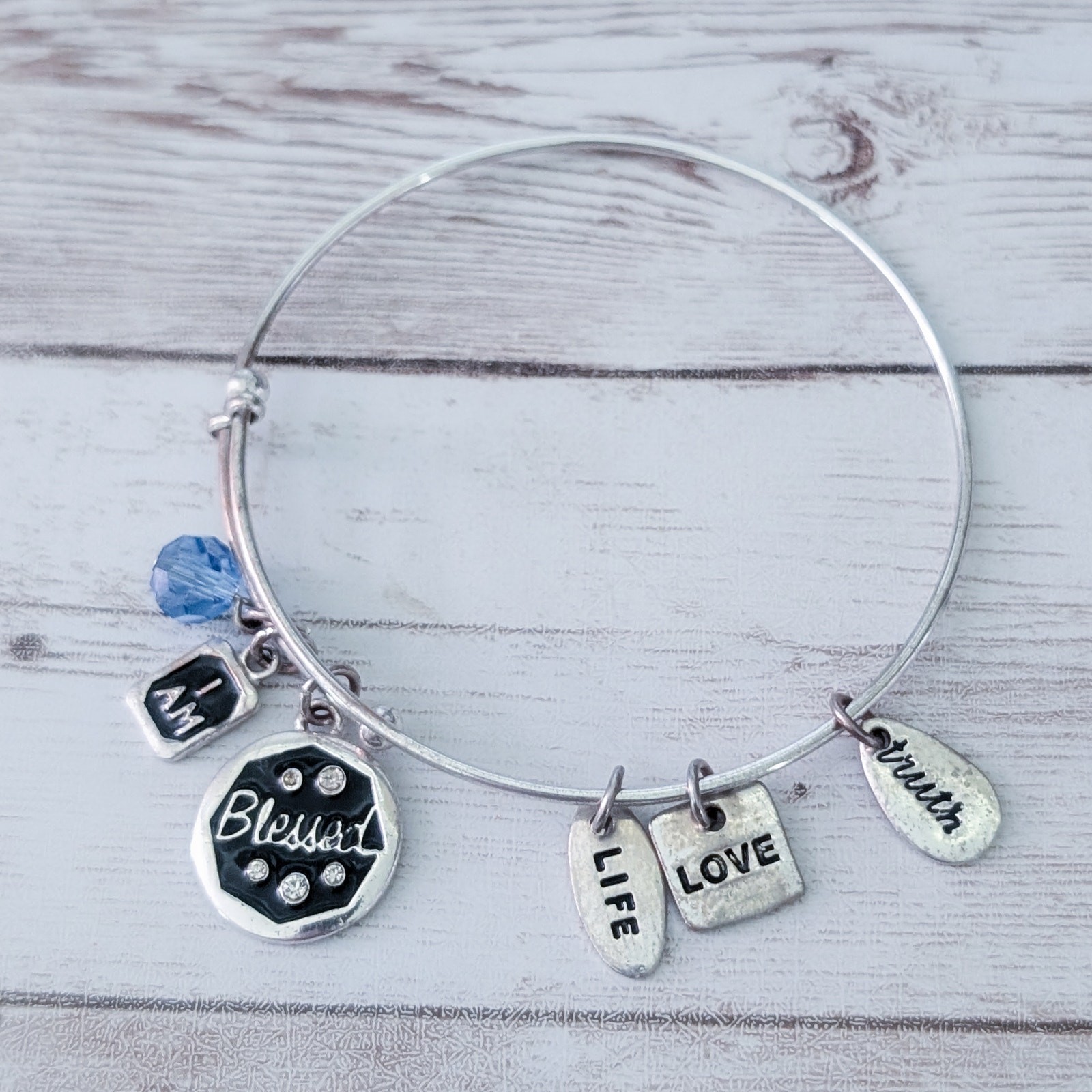 “I Am Blessed” Charm Bracelet – Fair Condition