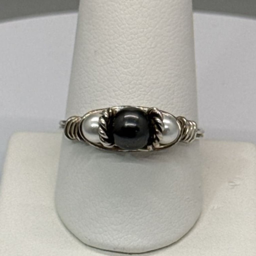 Wire Wrapped Statement Ring Dark Gray & White Faux Pearl Beads Silver Tone