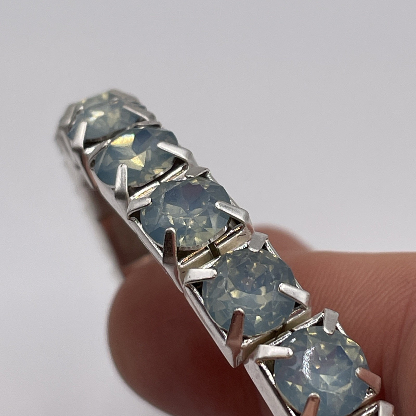 Bracelet Vintage Stretch Blue Rhinestone Glass Metal Silver Tone Jewelry