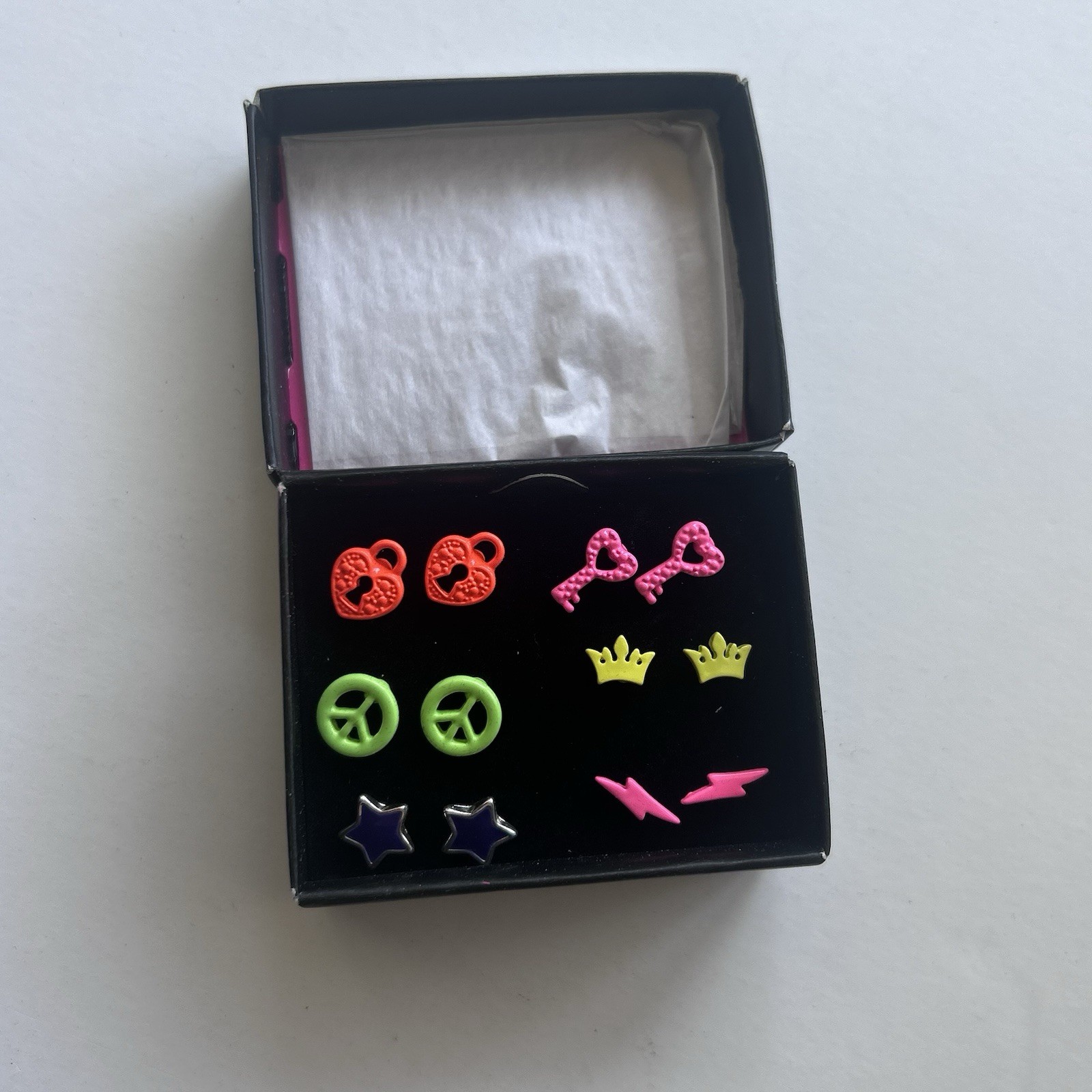 Avon NIB 6 Pair Neon Earring Set Ages 6+ New In Gift Box Retro Colorful Kids