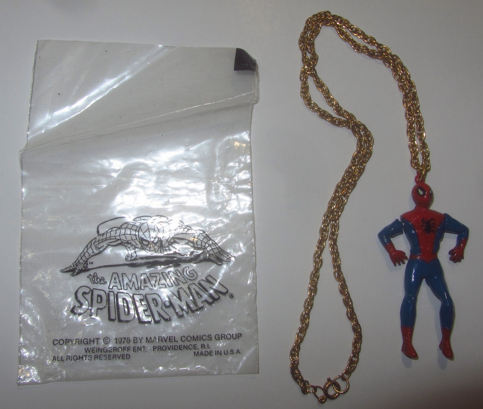 Vintage 1978 Spider-Man Pendant Necklace Marvel Comics..New w/original packaging