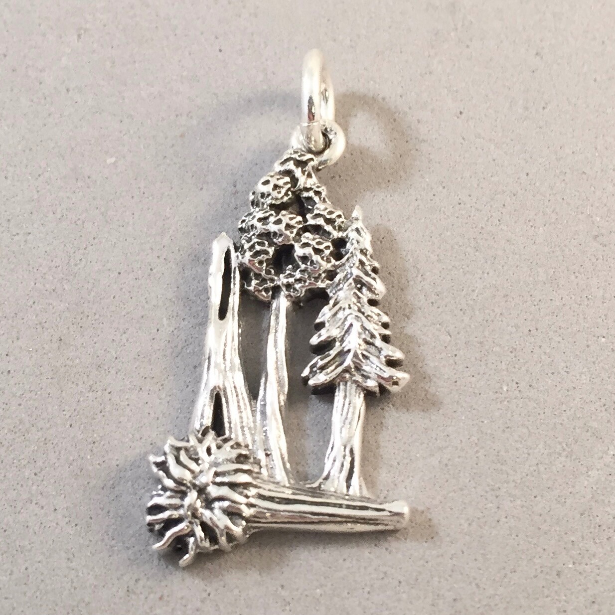 .925 Sterling Silver AVENUE OF GIANTS CHARM Redwoods Trees CA NEW 925 TW43