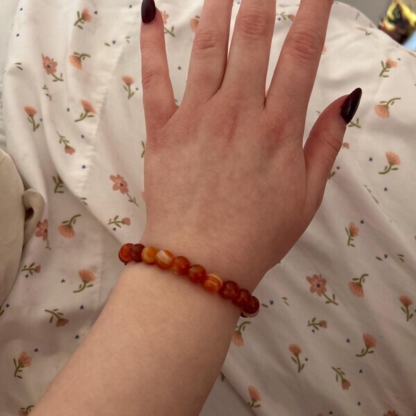 8mm Red Carnelian Gemstone Beaded Bracelet Healing Reiki Gift Unisex Good Luck