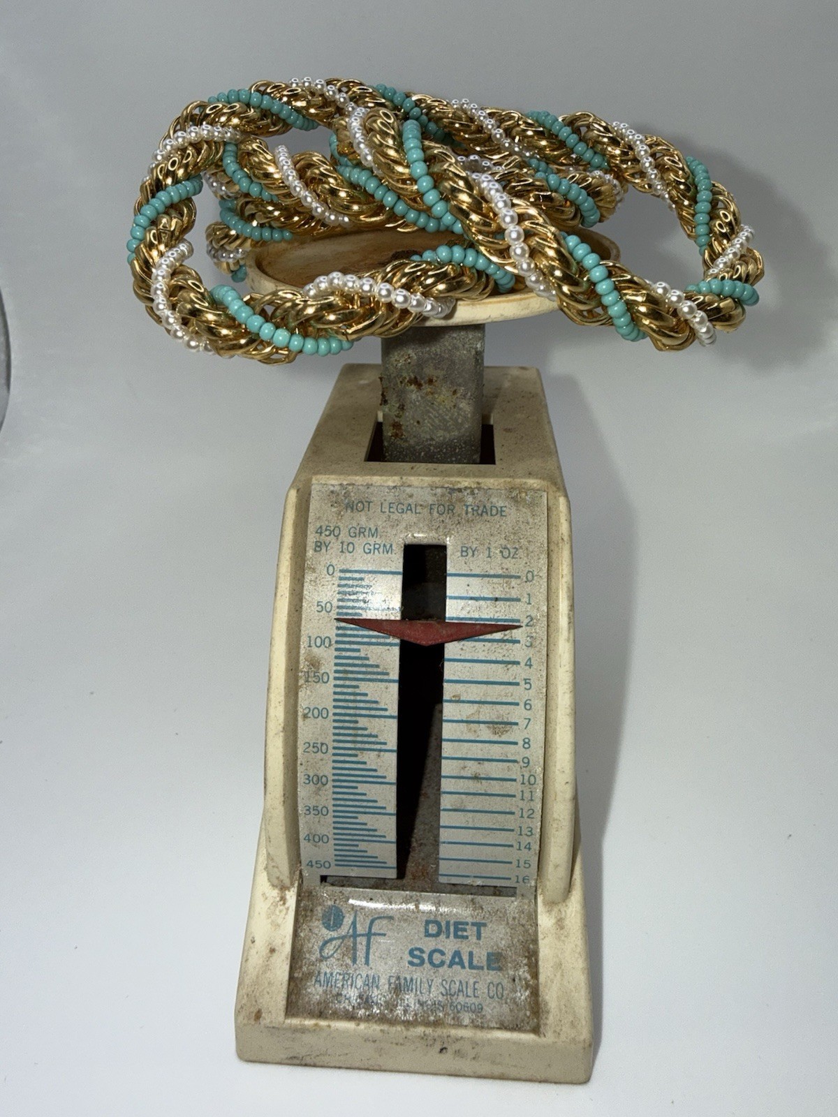Avon Gold Tone Rope Chain Layered Beaded Necklace Turquoise White Signed