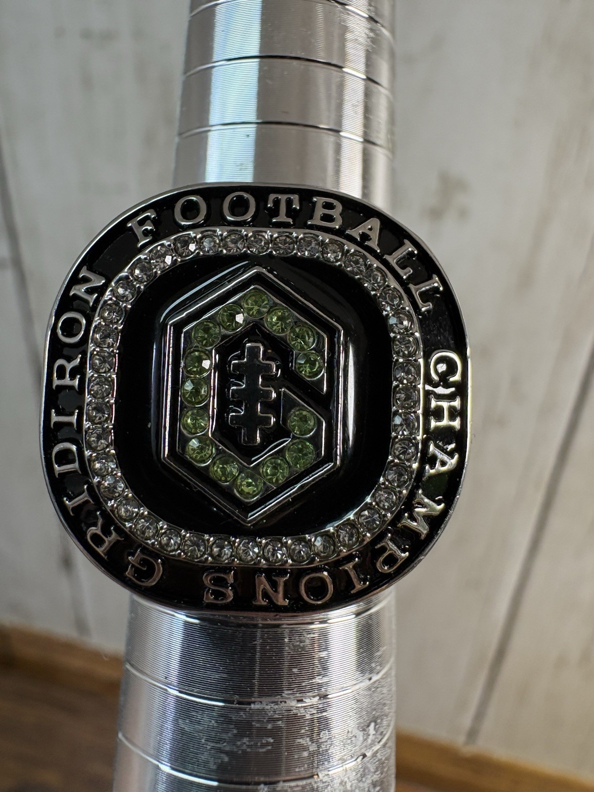 Gridiron Champions Silver Tone Ring size 11 Silver, Black, Green Novelty Chrome