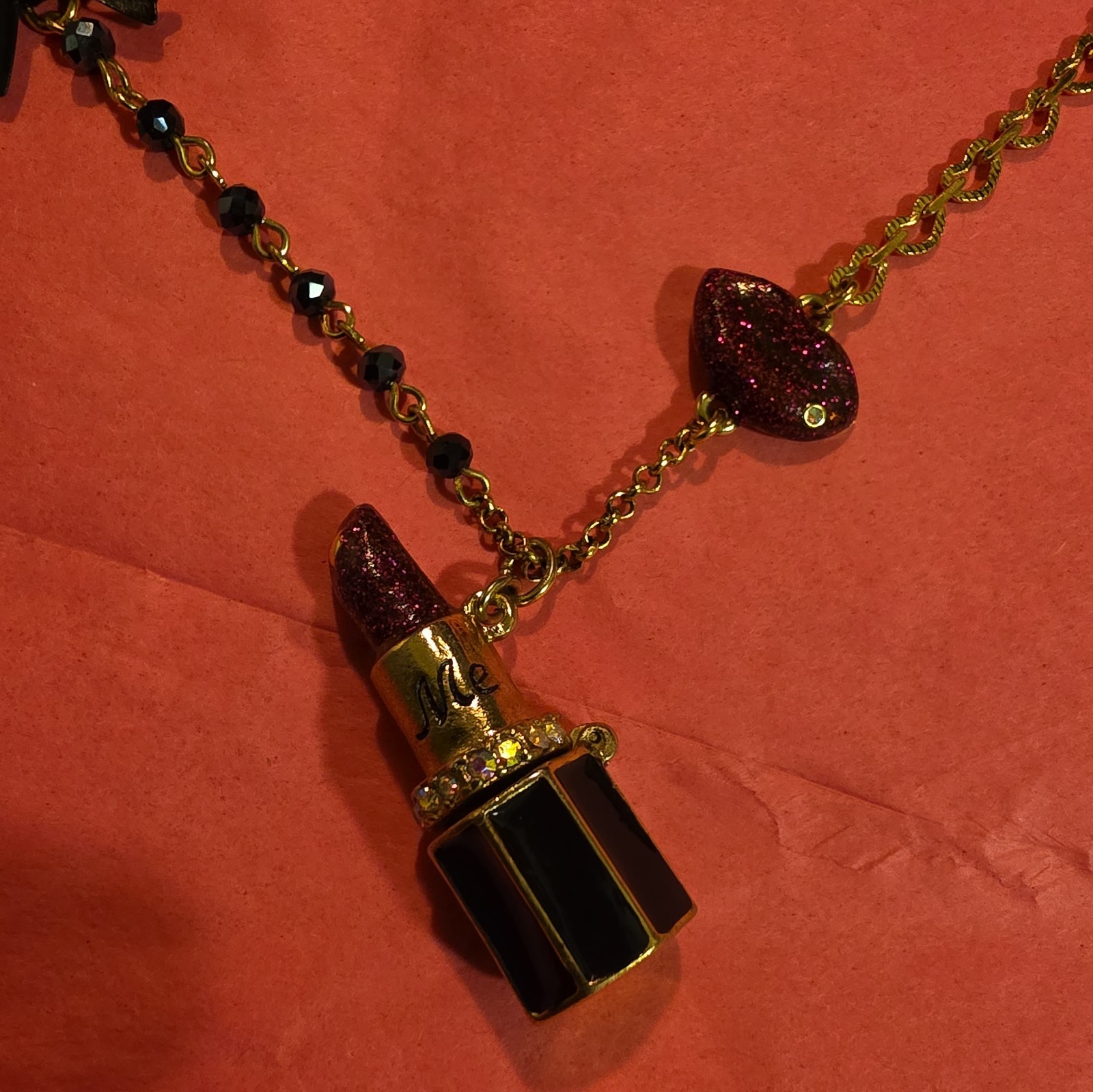 Betsey Johnson Lipstick Glitter Enamel Charm Retired Kiss Me Necklace Gold Tone