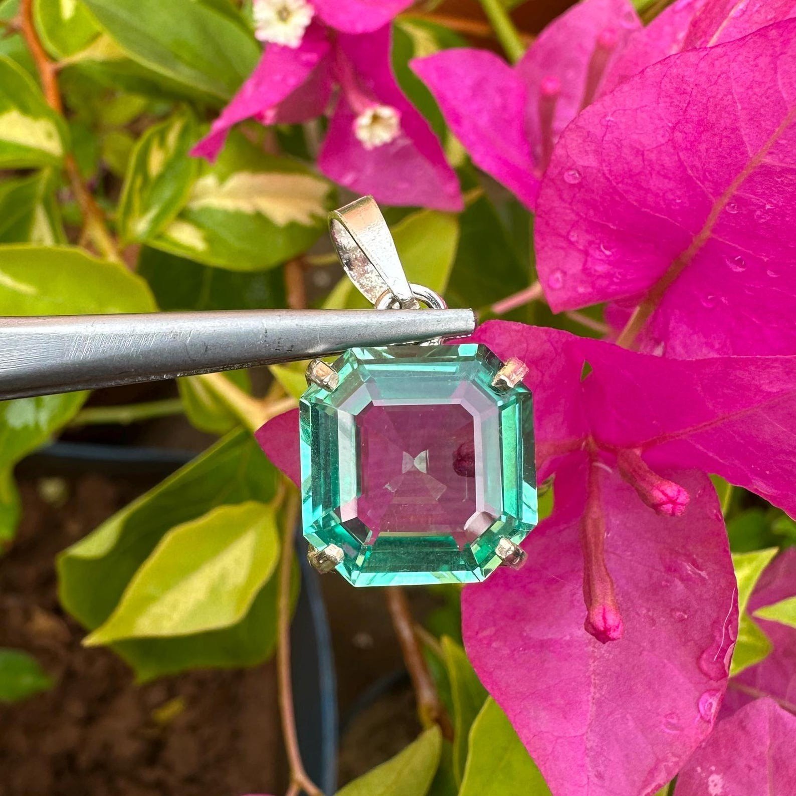 30 CT+ Natural Certified Green Sapphire Loose Gemstone 925 Solid Silver Pendant