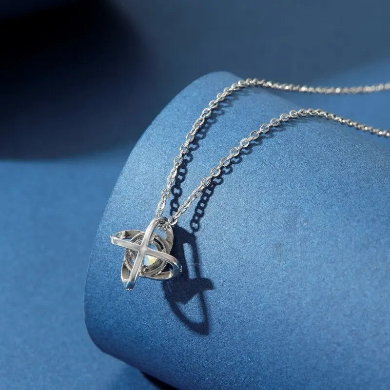 1Pcs Steel Color-Color Necklace Ladies Cold Wind Four Leaf Clover with Diamonds