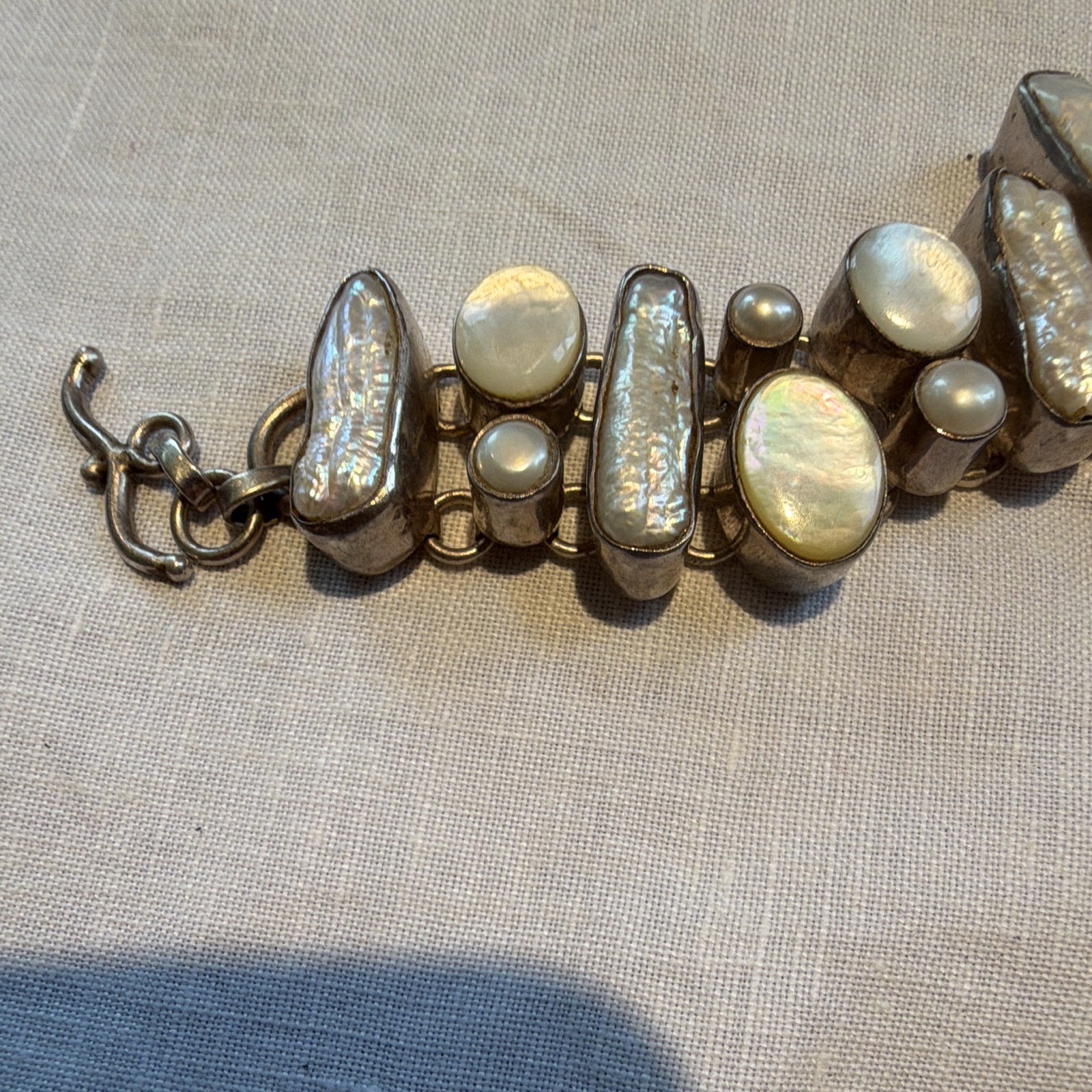 Artisan silverShell & Pearl Link Bracelet Toggle Clasp