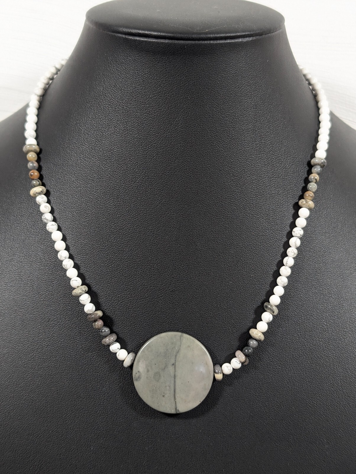 Boho White Gray Marble Stone Round Disc Bead Toggle Necklace Coastal Beach 18 in