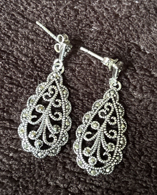 Vintage-Style Marcasite Filigree Teardrop Dangle Earrings – ATI