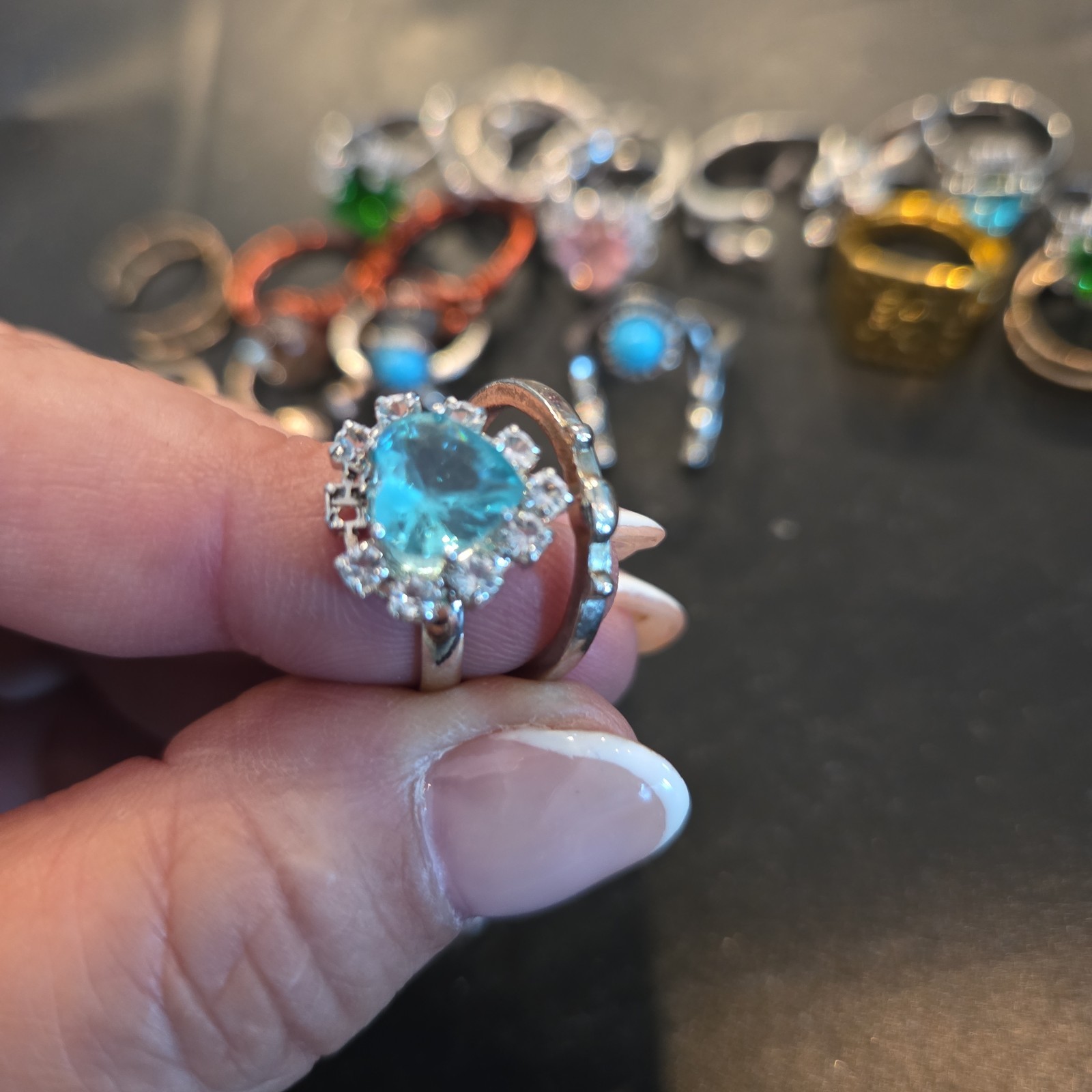 Miscellaneous Rings mixed multicolor Rings Lot of 25!! sz 4/5