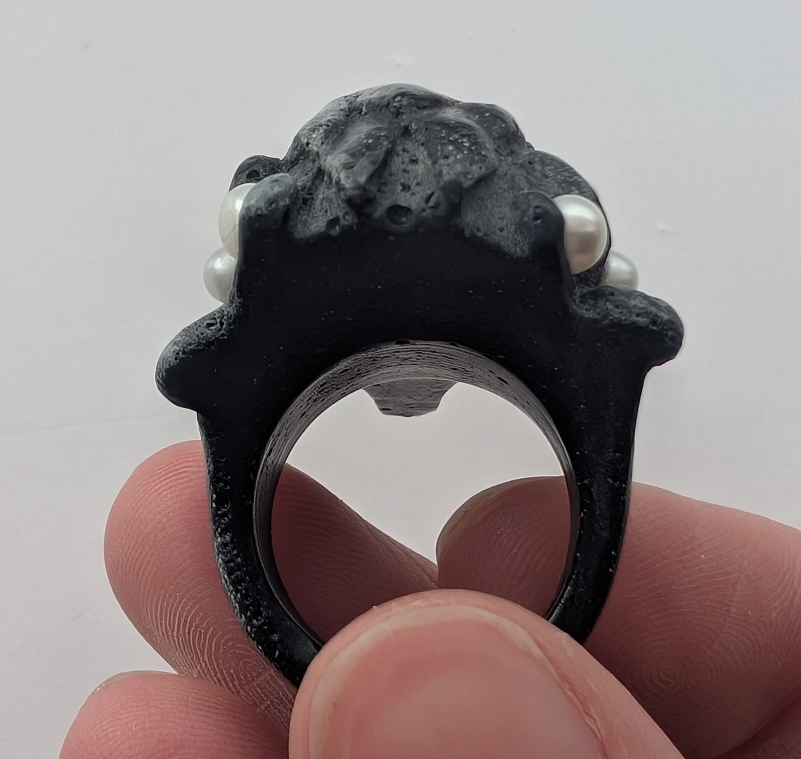 Macabre Gadgets – Raven Ring – Coral – US 6 | UK L ½ | J 11 | 16.5 mm
