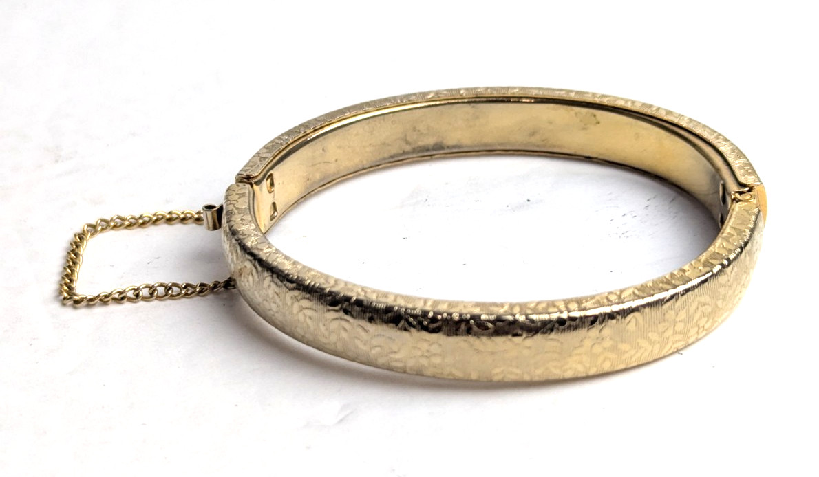 Vintage Gold Plated Hinged Floral Engraved Bangle Bracelet Excellent Condition