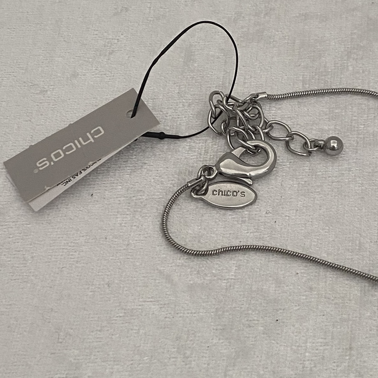 Chico’s Necklace Zipper Pull Silver Tone White Faux Water Pearls Snake Chain