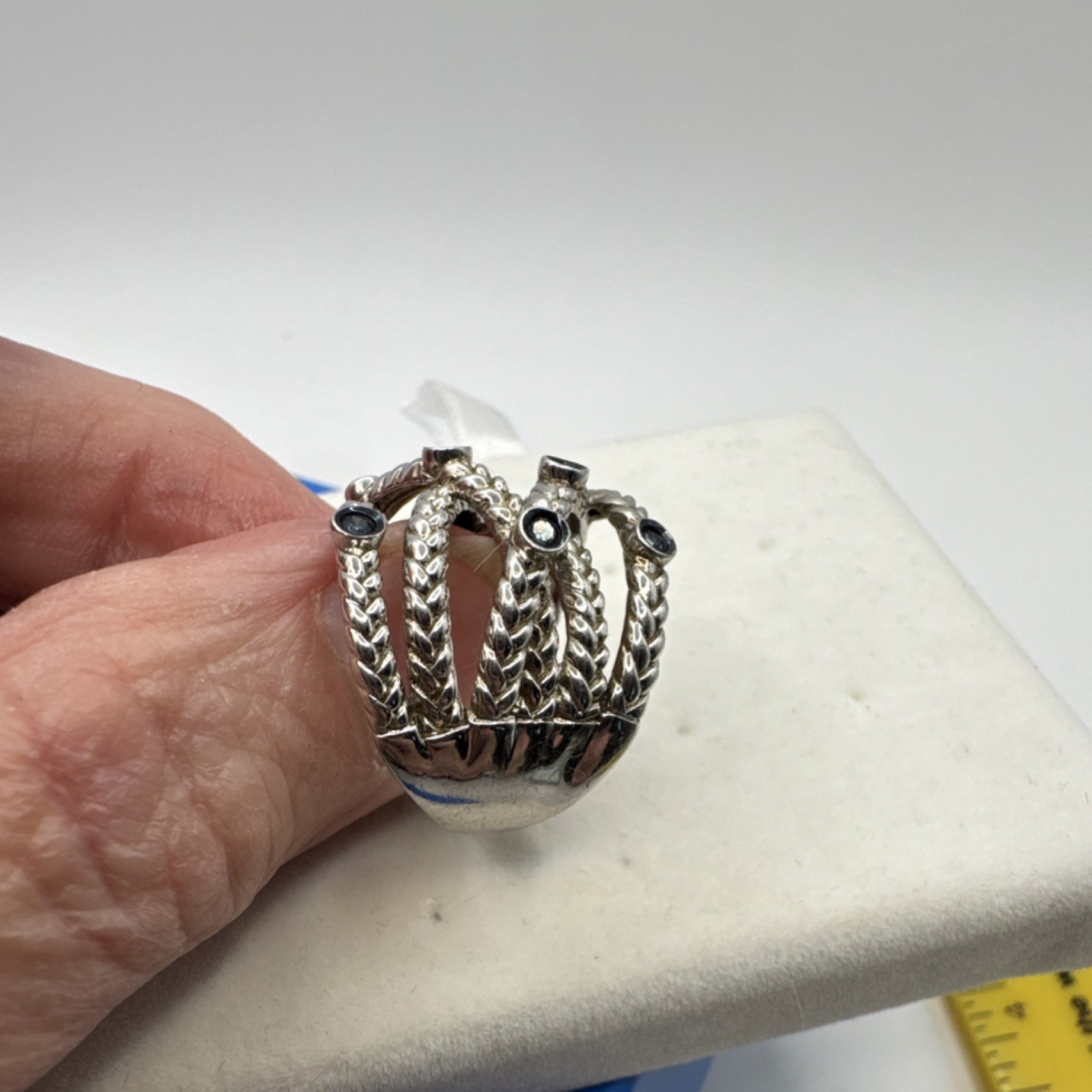 Sterling Silver Crisscross Band Ring with Blue Diamonds Bezel Set Size 6