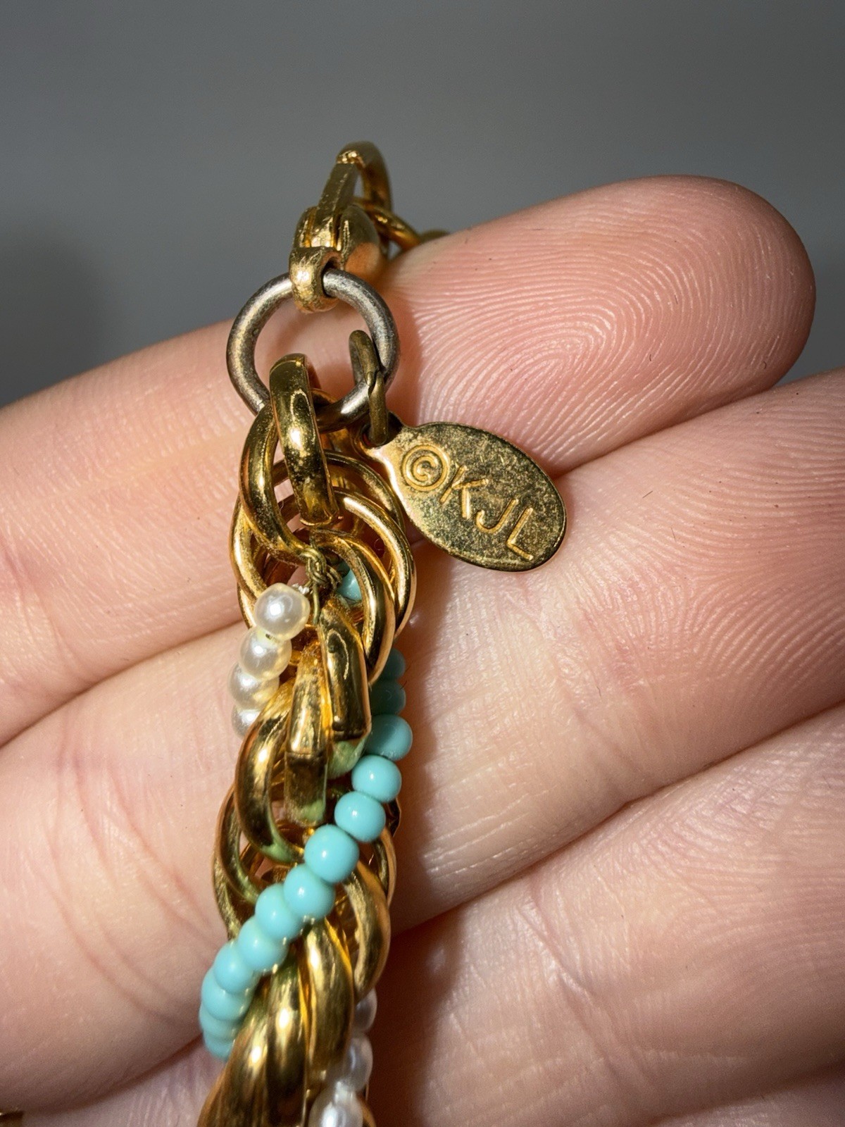 Avon Gold Tone Rope Chain Layered Beaded Necklace Turquoise White Signed
