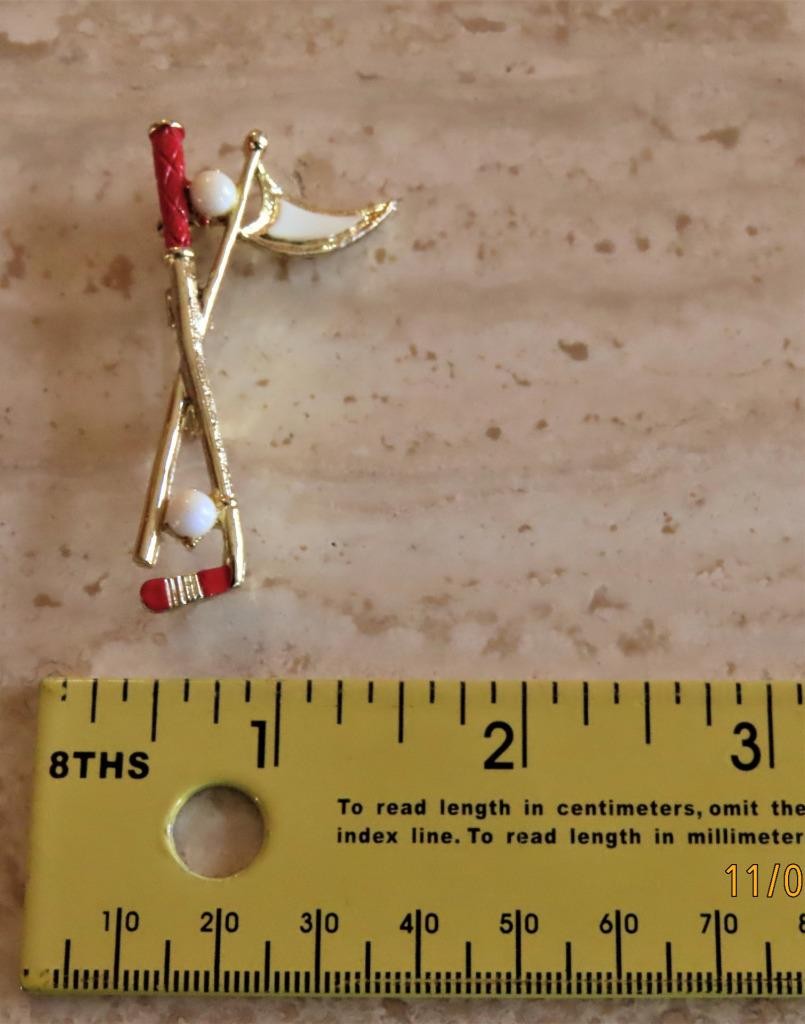 Vintage goldtone golf pin; vintage Gerry’s 1x 2.25 inches