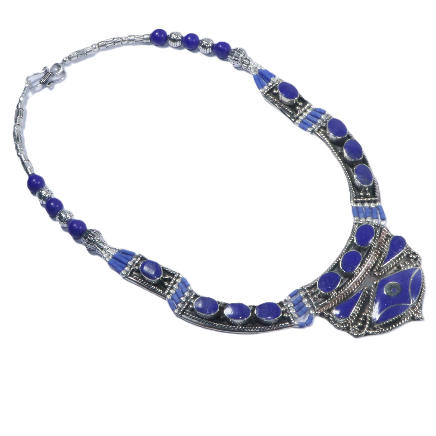 The ethnic statement necklace has a blue color design eye-clean gemstone jewelry