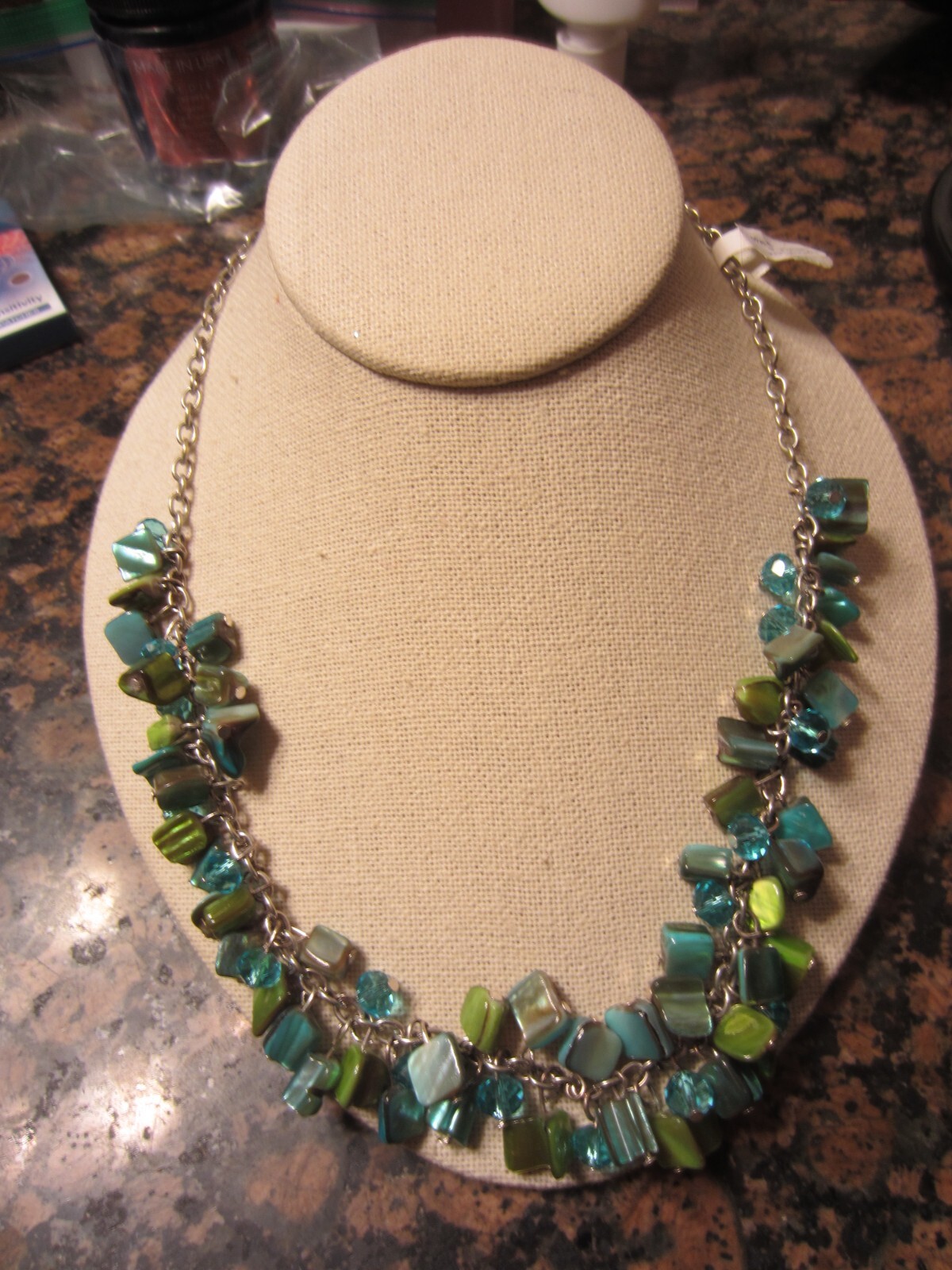 NWT GORGEOUS beaded necklace Apricot Lane Boutique Length 19 inches adjustable
