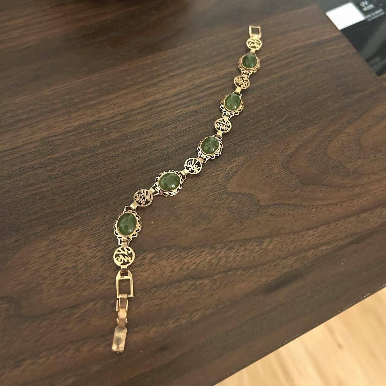 Gold Tone Link Bracelet Oval Green Bezel Set Jade Stones Fold Over Clasp