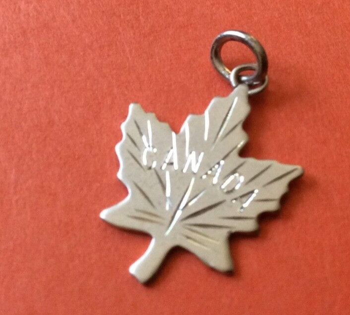 Canada etched maple leaf pendant charm cute