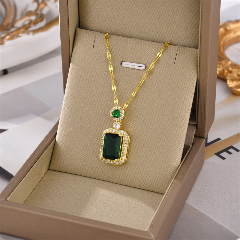 Fashion Jewelry Gold Green Cubic Zircon Rectangle Pendant Necklace 1-255