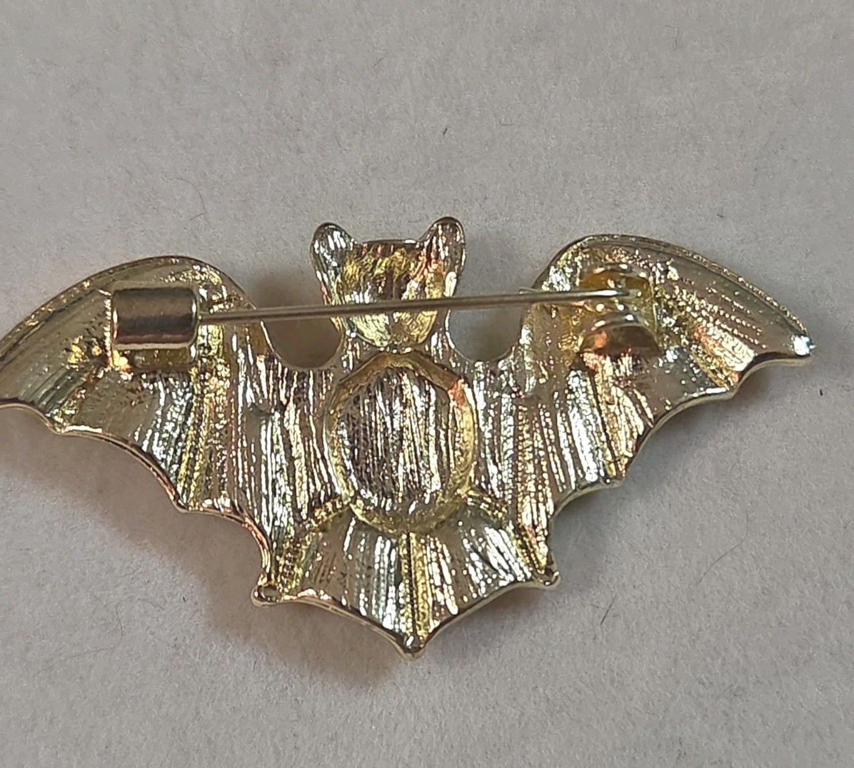 Gothic Rhinestone Bat Brooch. Gold Tone. Vintage Inspired Halloween 🎃