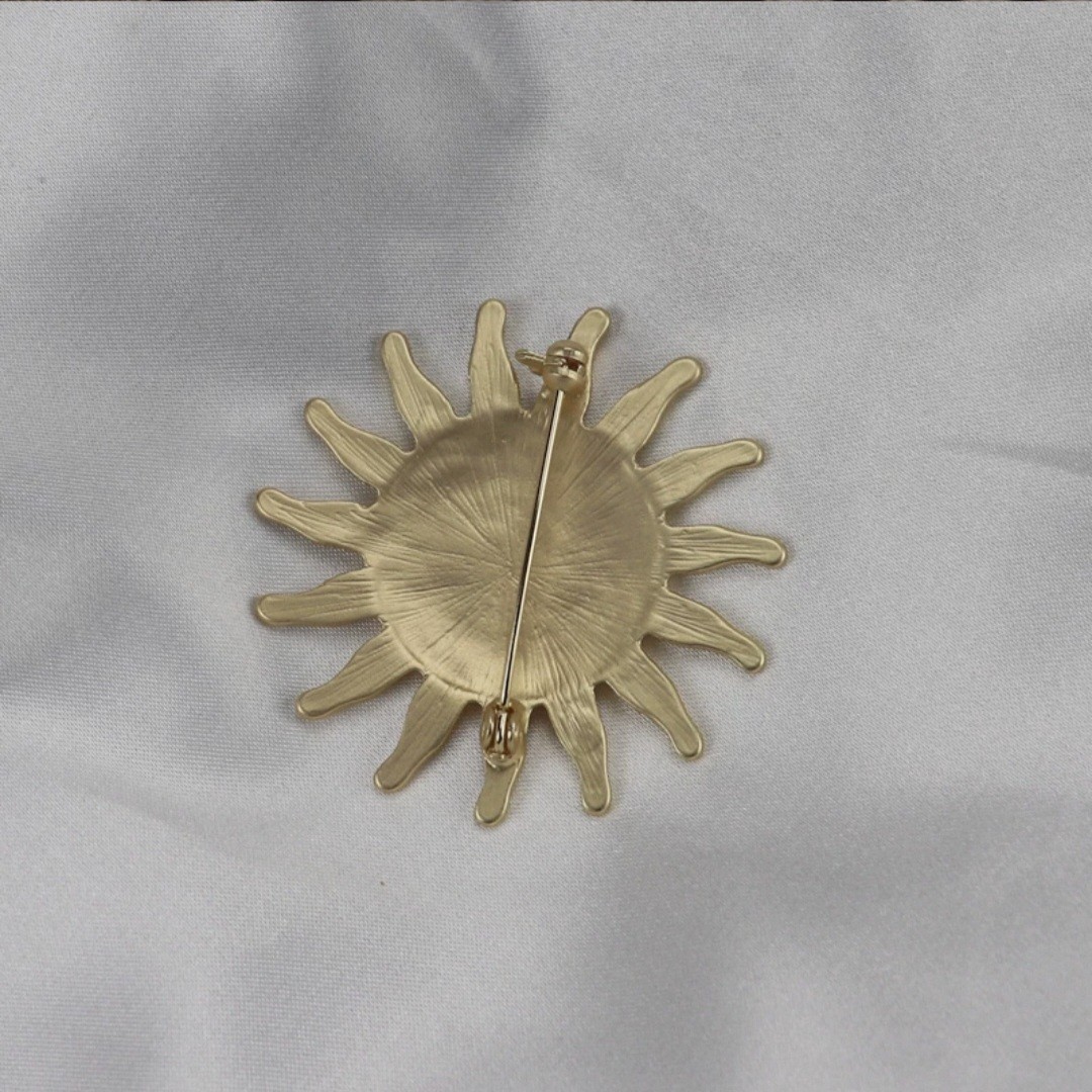 Vintage Celestial Sun & Moon Face Brooch Matte Gold Whimsical Mystical Lapel Pin