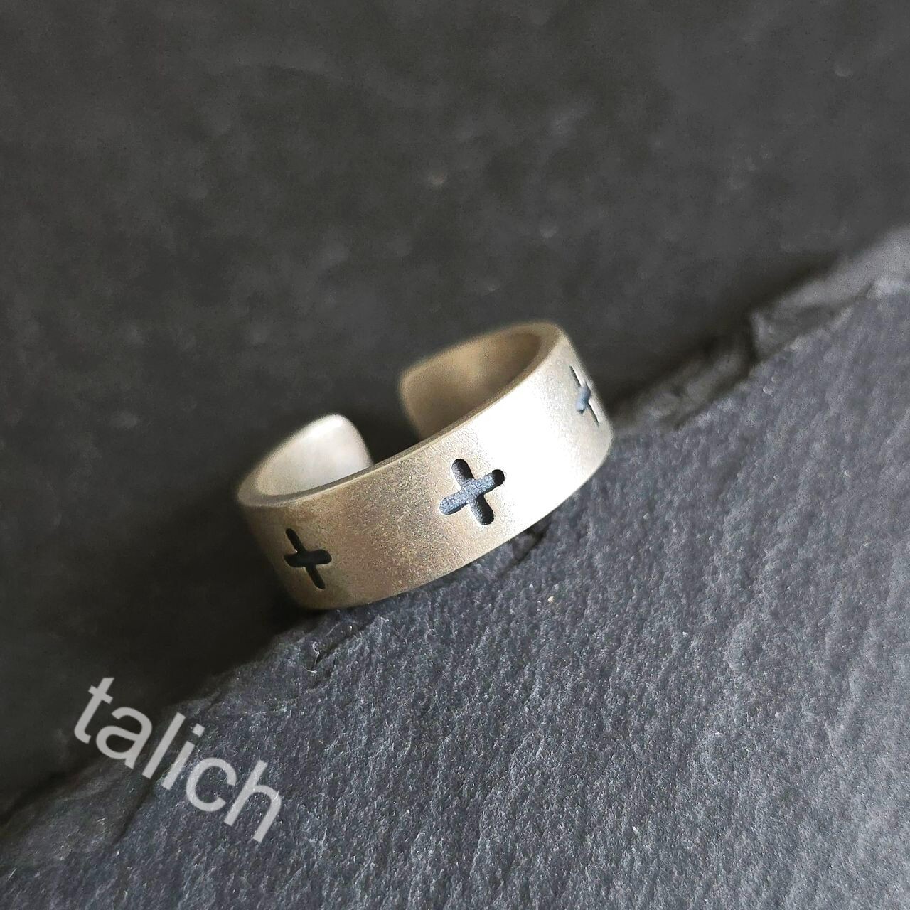 Cross Stamped Solid 925 Sterling Silver Band Ring Size 7 Adjustable Unique