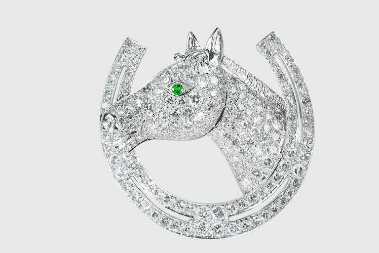 3.59CT Simulated CZ & Emerald Horses Head Shoe Design Women Brooch In 935 Silver