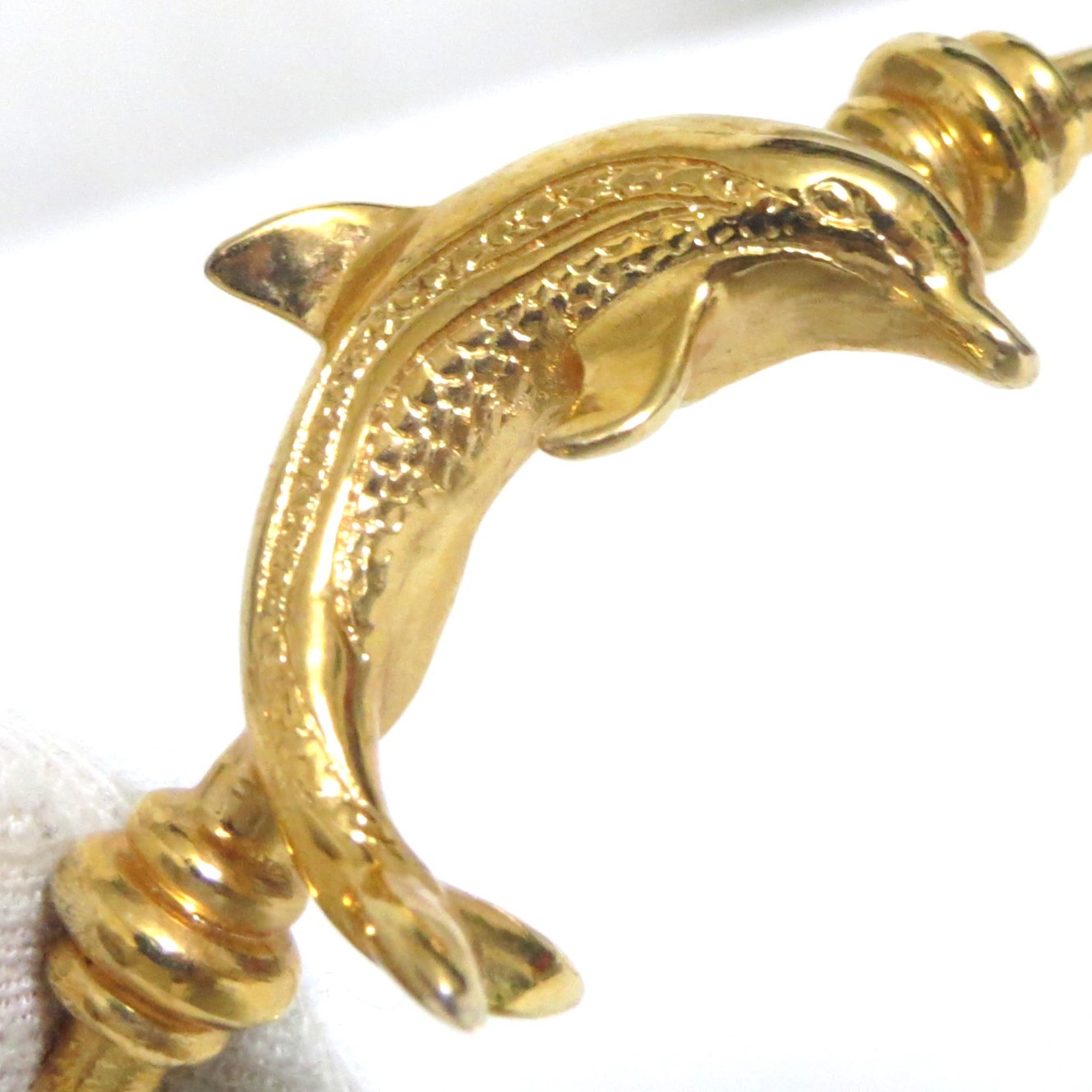 Auth Rare Salvatore Ferragamo Dolphin Bangle Bracelet Goldtone Metal 19.5cm/7.67
