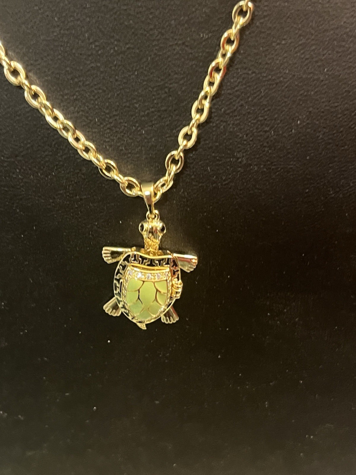 None tarnish none fade Gold Tone Turtle Necklace & Earrings Set Green