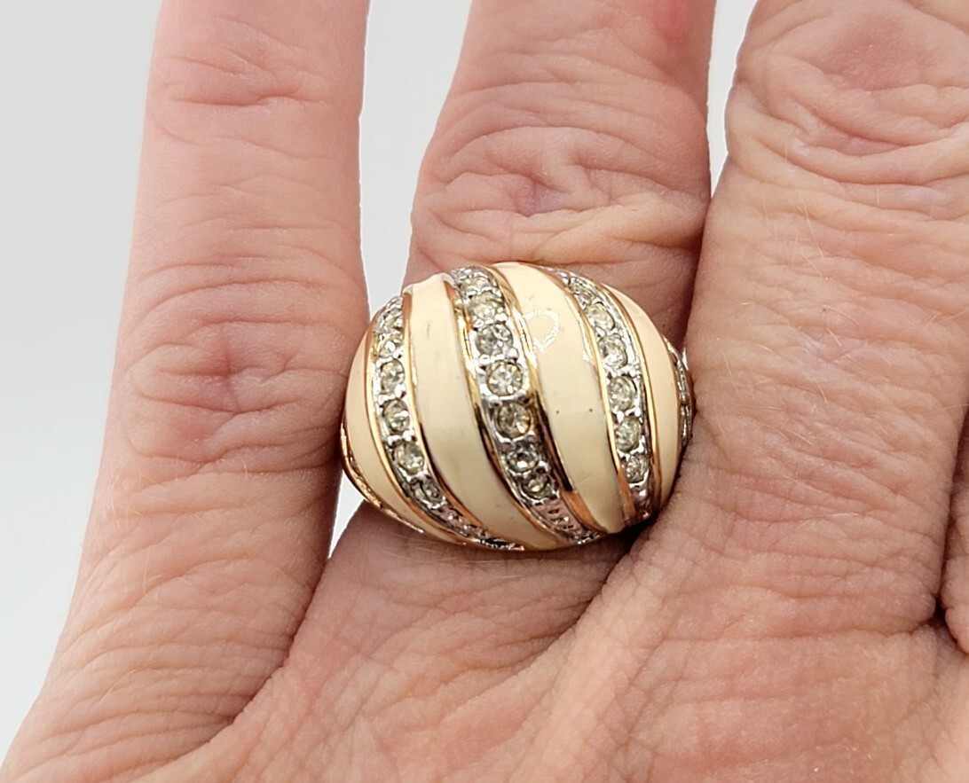 Vtg Ring Sz 7 Cream Enamel Dome Domed Bubble Rhinestones Jewelry 18KGE S#3